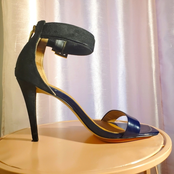 Calvin Klein Vivian Platform Sandal - Picture 12 of 14